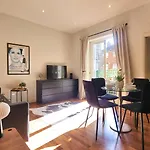 Notting Hill - The One One One -2-